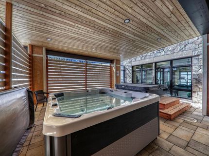13051 Ritz Carlton Highlands Ct, Truckee, CA 96161 Photo