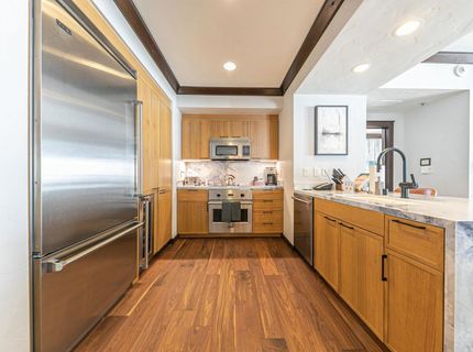 13051 Ritz Carlton Highlands Ct, Truckee, CA 96161 Photo