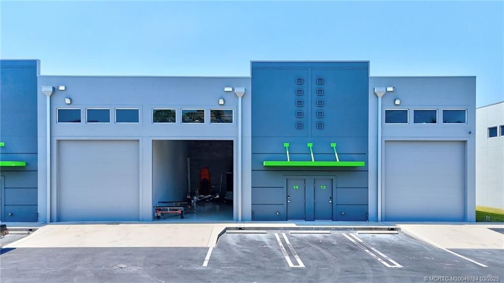 861 NE Industrial Boulevard, Unit 14, Jensen Beach, FL 34957 Photo