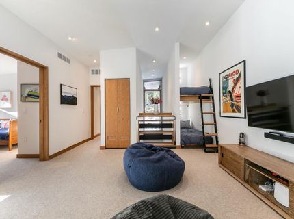 15024 Peak View Place, Truckee, CA 96161 Photo