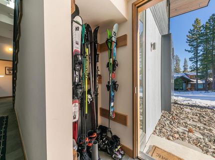 15024 Peak View Place, Truckee, CA 96161 Photo