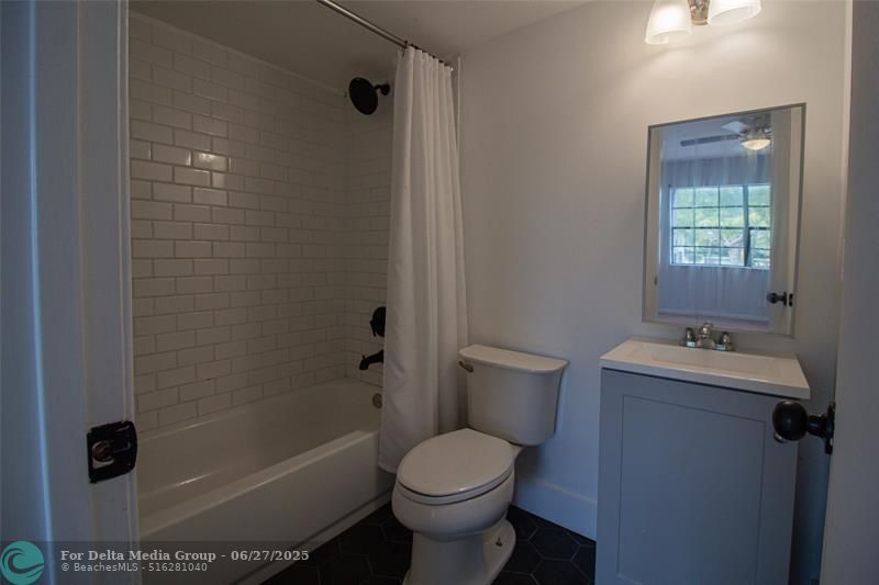 9417 NW 42nd St, Sunrise, FL 33351 Photo