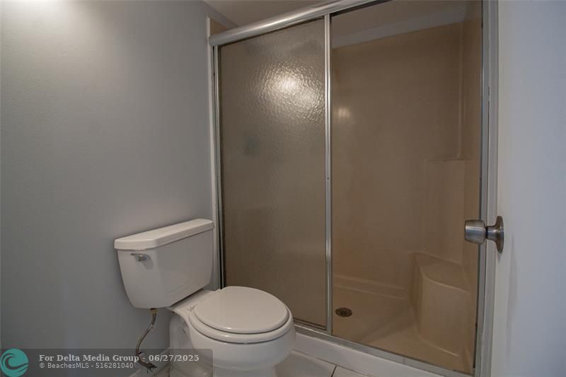 9417 NW 42nd St, Sunrise, FL 33351 Photo