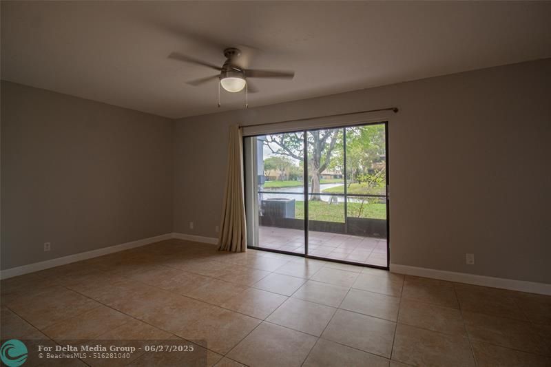 9417 NW 42nd St, Sunrise, FL 33351 Photo