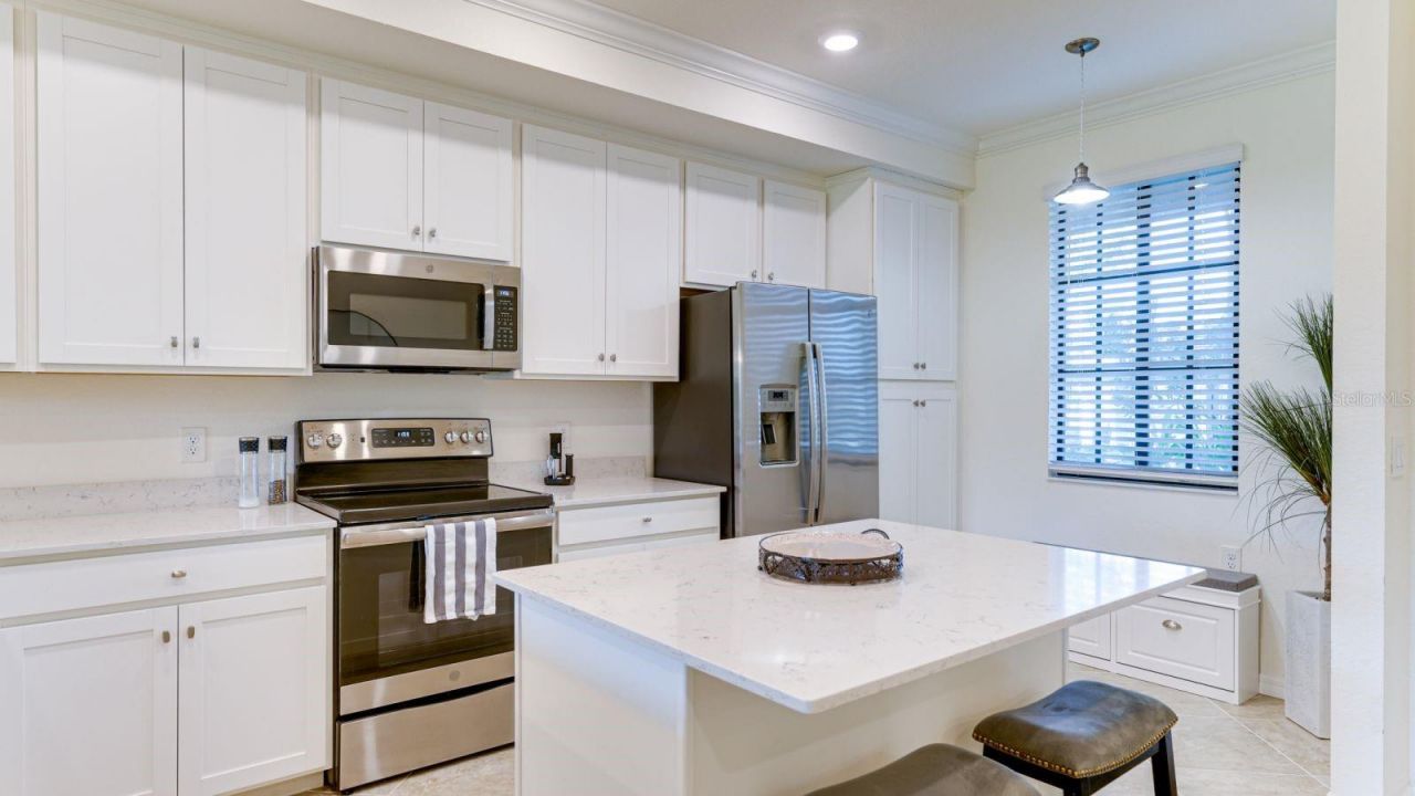 17510 Gawthrop Drive, Unit 105, Bradenton, FL 34211 Photo