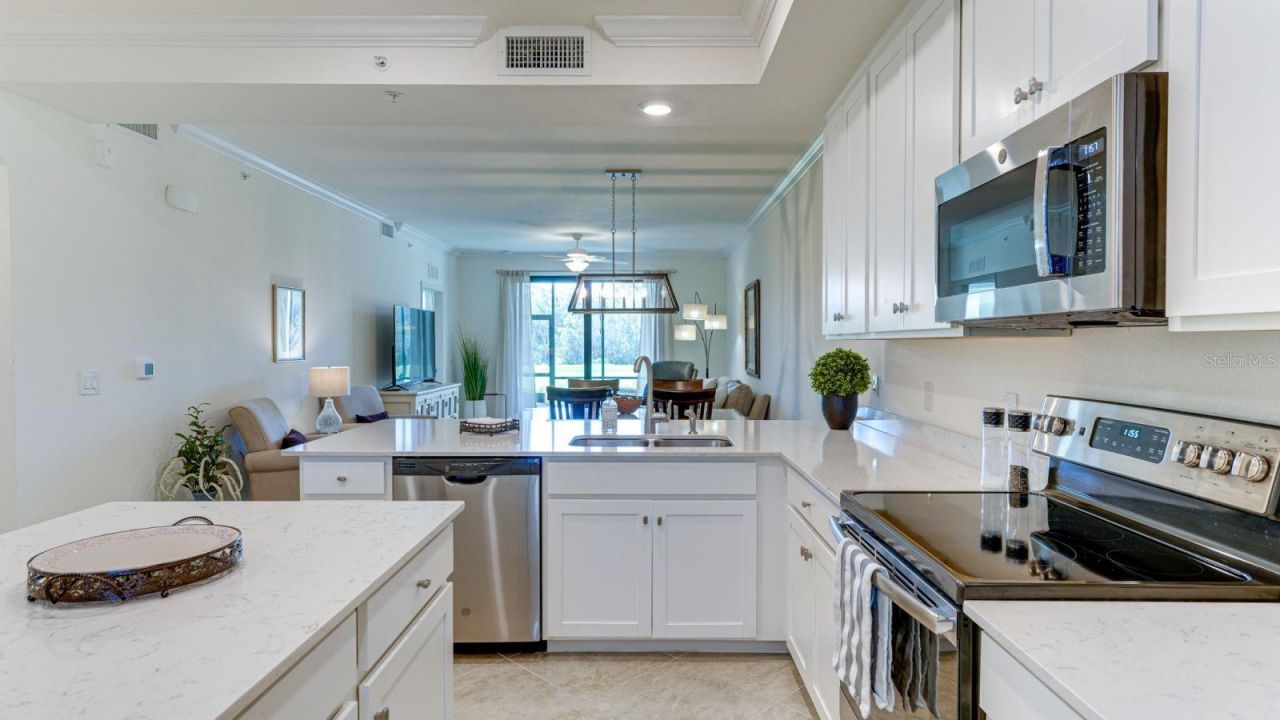 17510 Gawthrop Drive, Unit 105, Bradenton, FL 34211 Photo