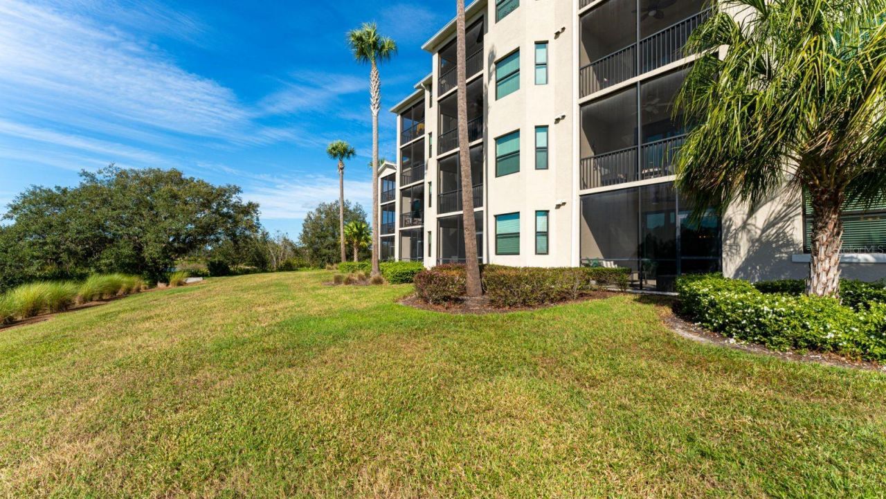 17510 Gawthrop Drive, Unit 105, Bradenton, FL 34211 Photo