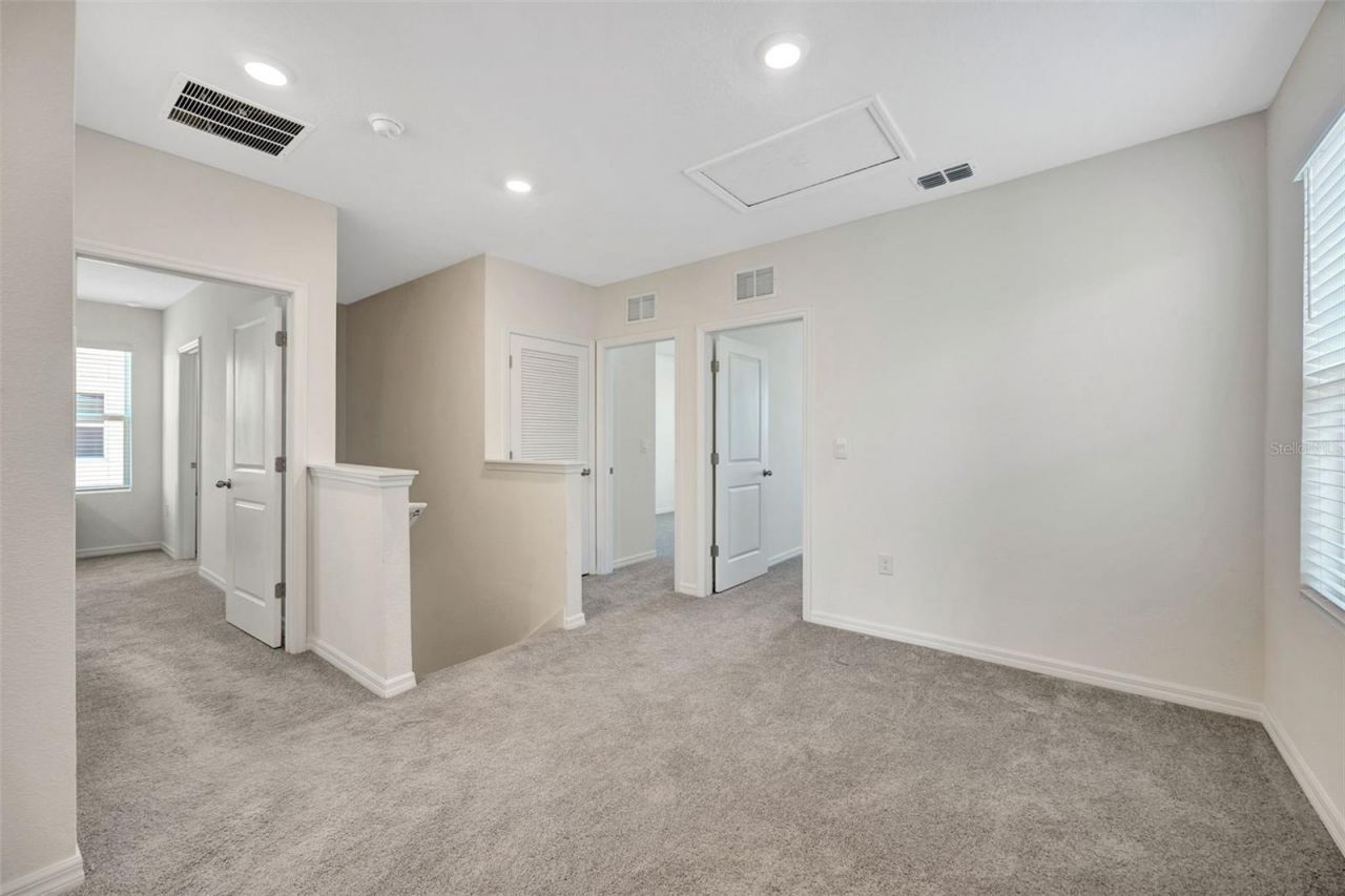 5758 Hollingworth Trail, Wesley Chapel, FL 33545 Photo