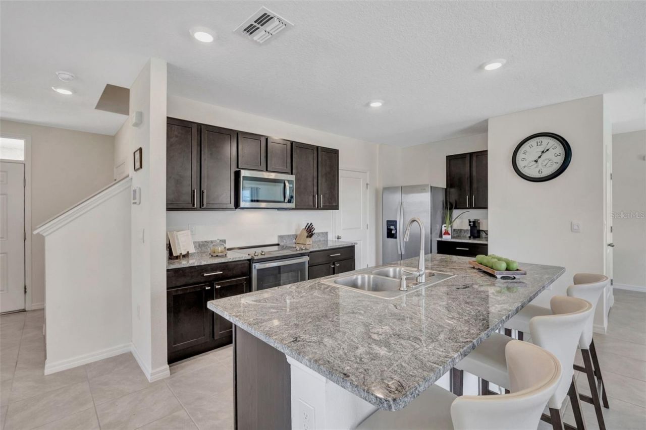 5758 Hollingworth Trail, Wesley Chapel, FL 33545 Photo
