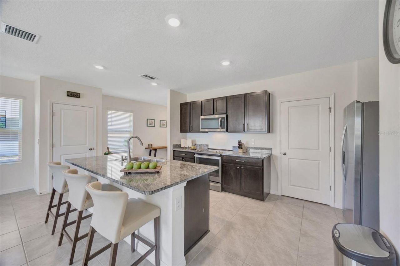 5758 Hollingworth Trail, Wesley Chapel, FL 33545 Photo