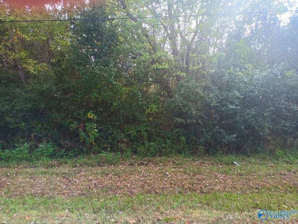 82 Enterprise Drive, Albertville, AL 35951