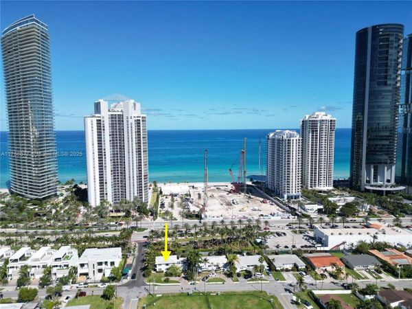 18825 Atlantic Blvd, Sunny Isles Beach, FL 33160