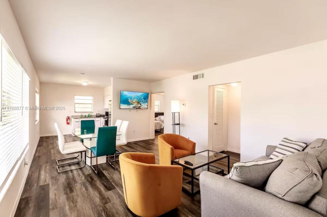 18825 Atlantic Blvd, Sunny Isles Beach, FL 33160 Photo