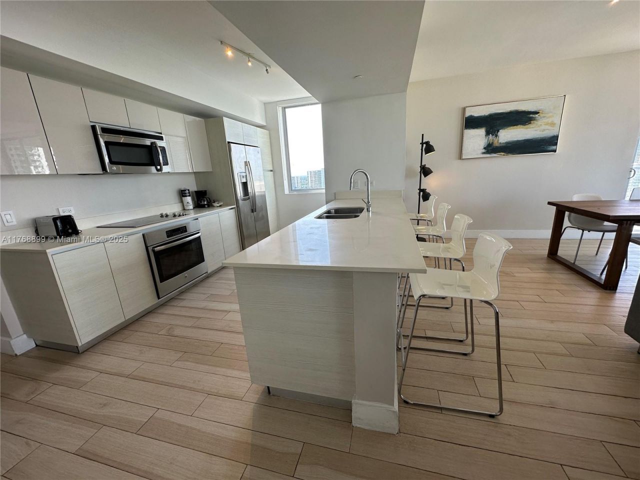 2600 E Hallandale Beach Blvd, Unit T2202, Hallandale Beach, FL 33009 Photo