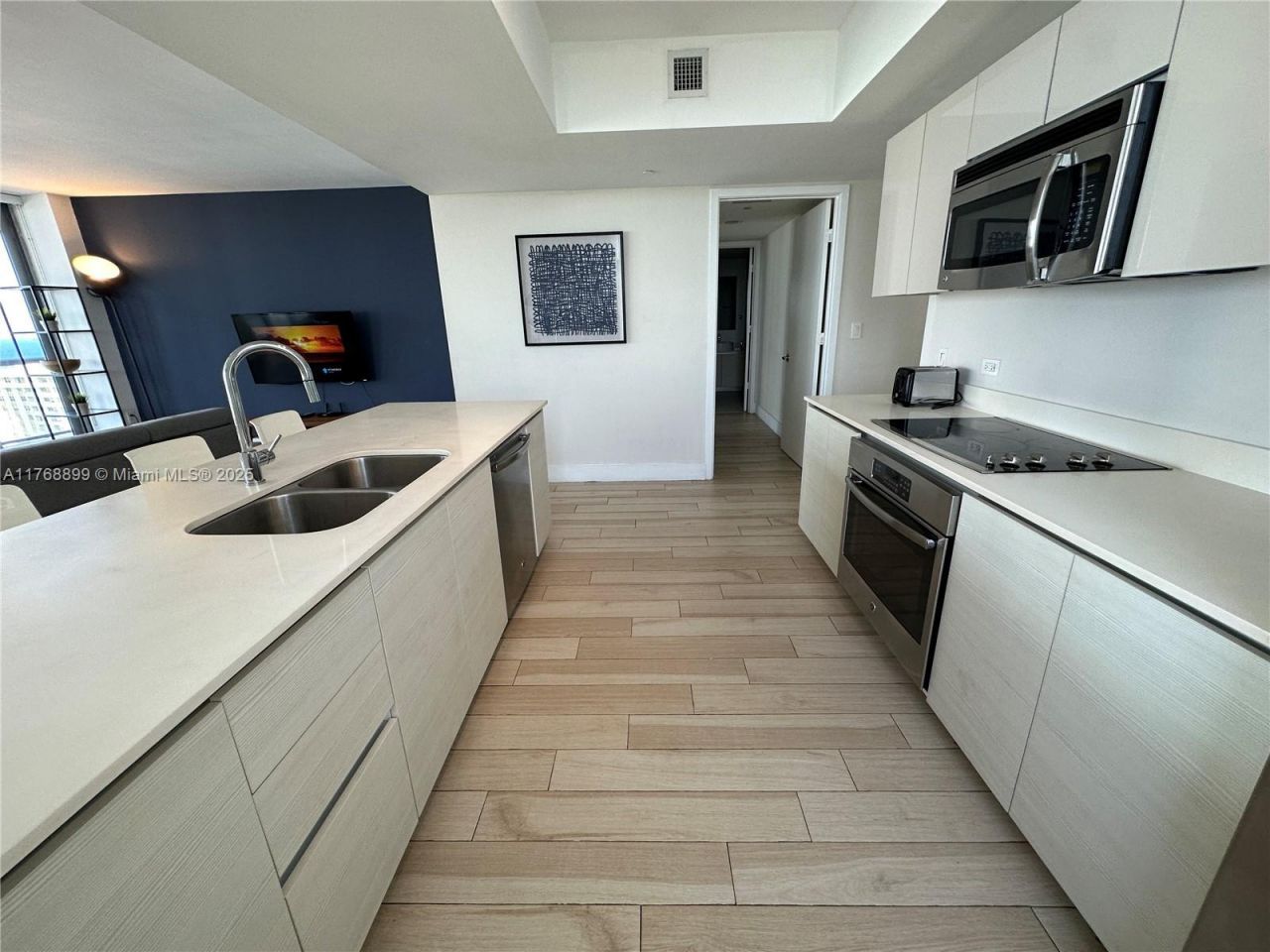 2600 E Hallandale Beach Blvd, Unit T2202, Hallandale Beach, FL 33009 Photo