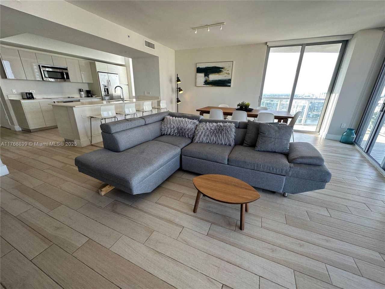 2600 E Hallandale Beach Blvd, Unit T2202, Hallandale Beach, FL 33009 Photo