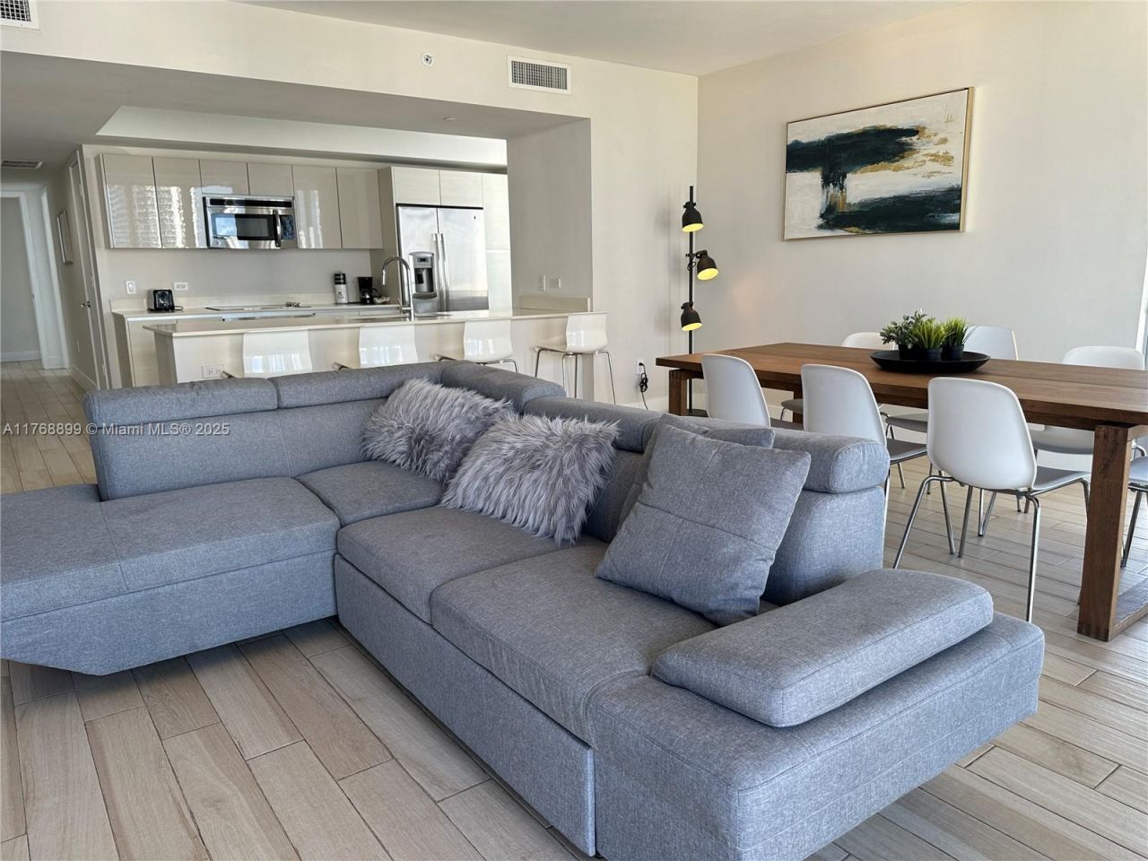 2600 E Hallandale Beach Blvd, Unit T2202, Hallandale Beach, FL 33009 Photo