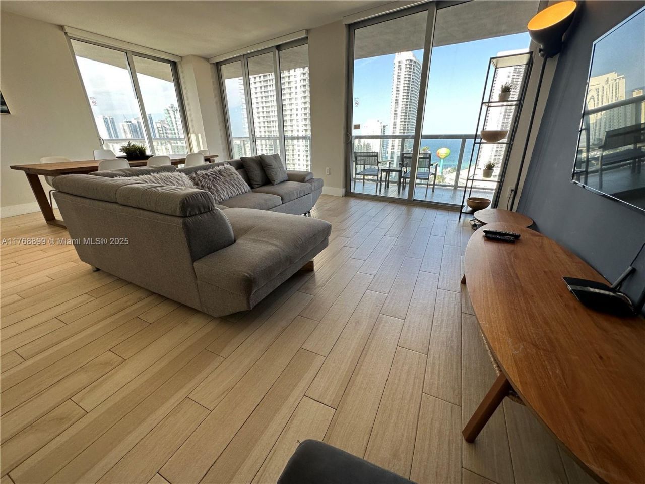 2600 E Hallandale Beach Blvd, Unit T2202, Hallandale Beach, FL 33009 Photo