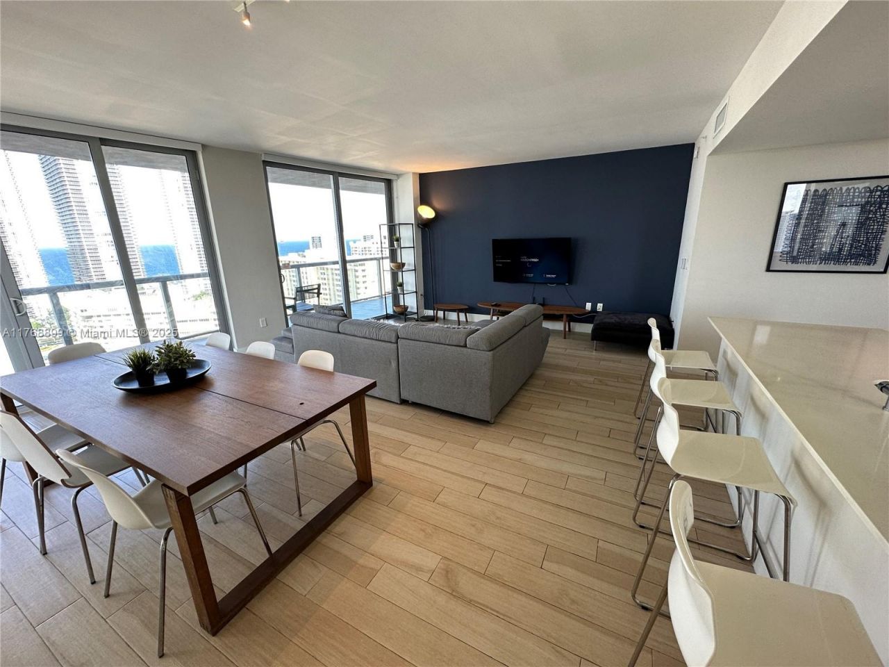 2600 E Hallandale Beach Blvd, Unit T2202, Hallandale Beach, FL 33009 Photo