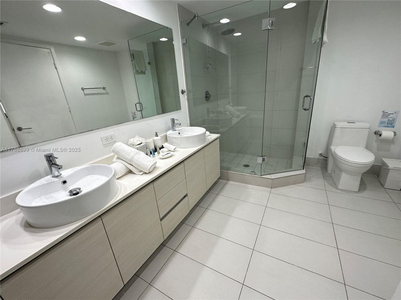 2600 E Hallandale Beach Blvd, Unit T2202, Hallandale Beach, FL 33009 Photo