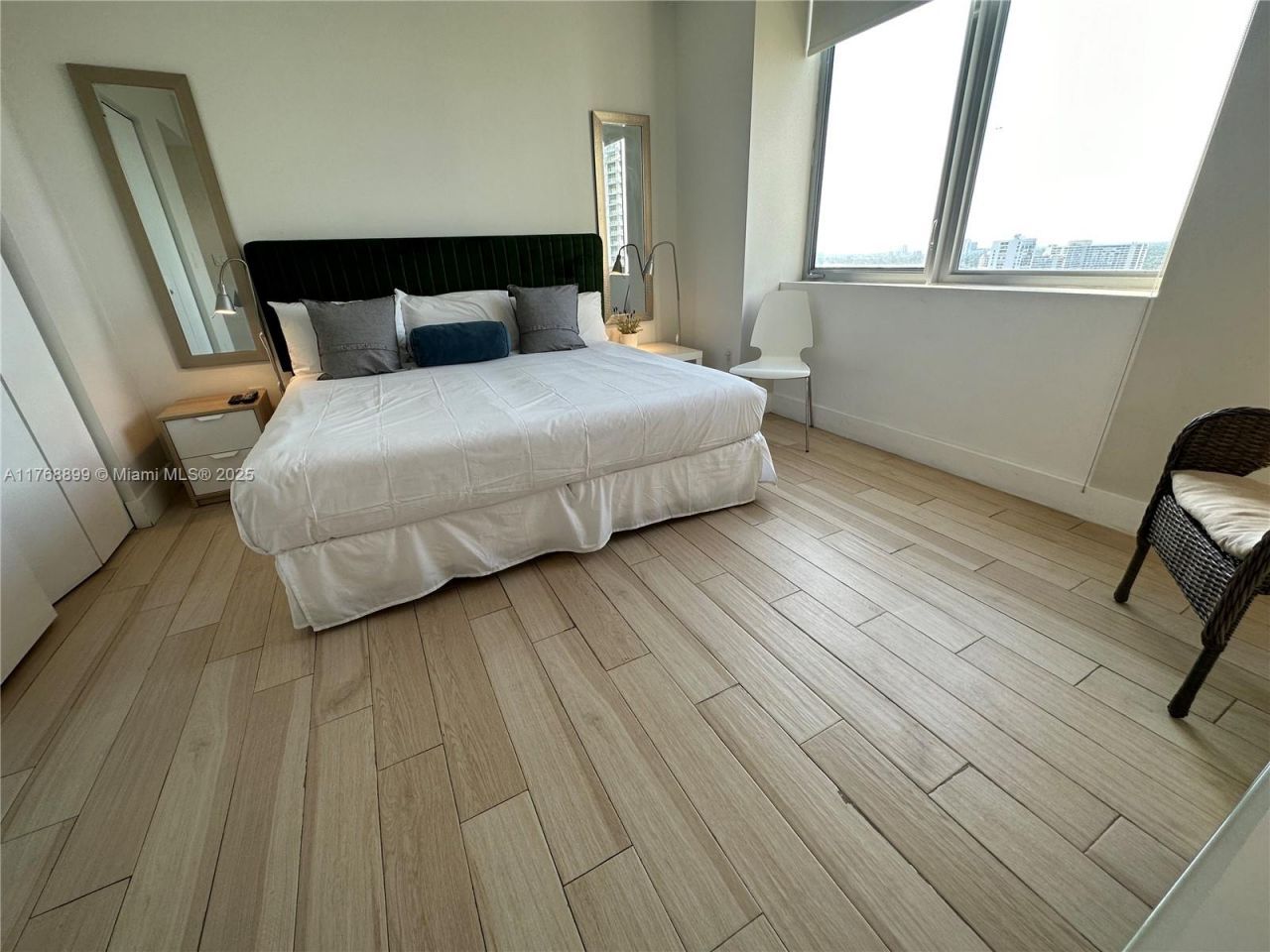 2600 E Hallandale Beach Blvd, Unit T2202, Hallandale Beach, FL 33009 Photo