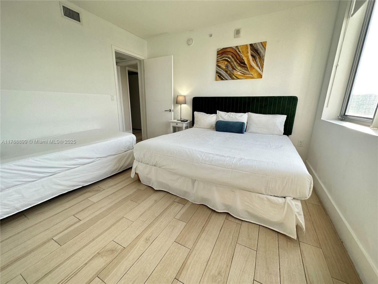 2600 E Hallandale Beach Blvd, Unit T2202, Hallandale Beach, FL 33009 Photo