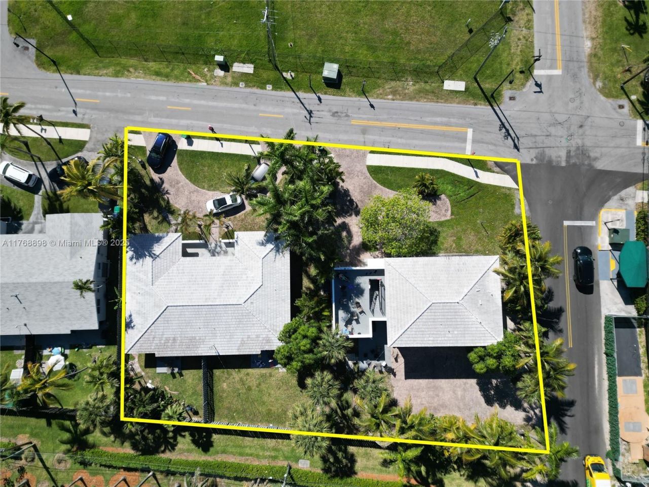 18815 Atlantic Blvd, Sunny Isles Beach, FL 33160 Photo