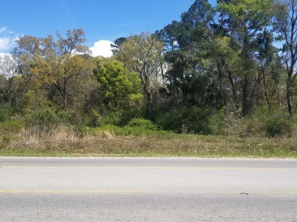 Ms-613 Highway, Moss Point, MS 39563