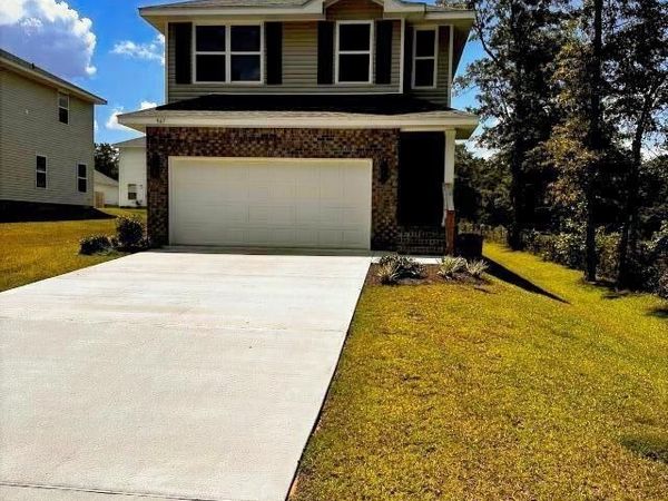 947 Pine Top Ln, Unit 11B, Cantonment, FL 32533