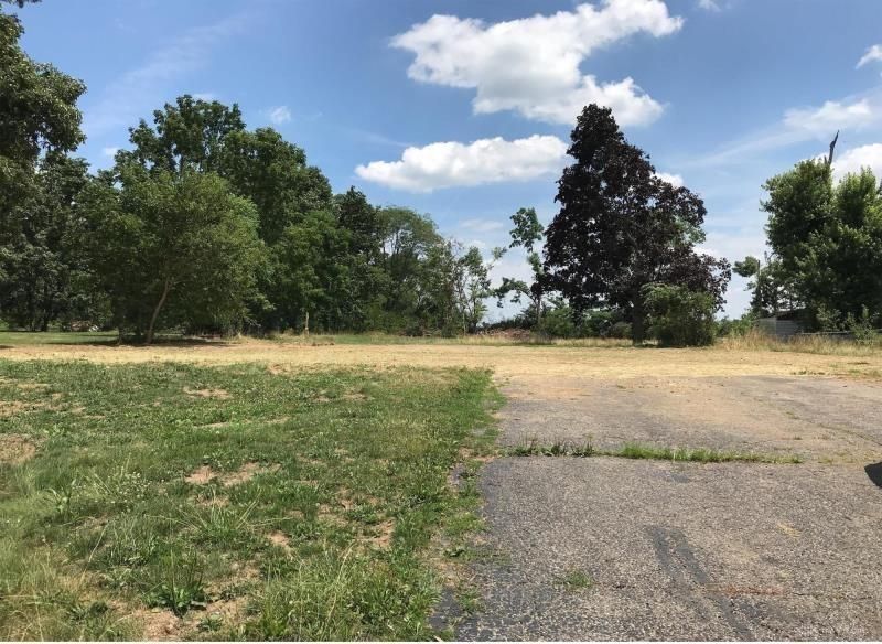 2212 Ridge Road, Springfield, OH 45502 Main Photo