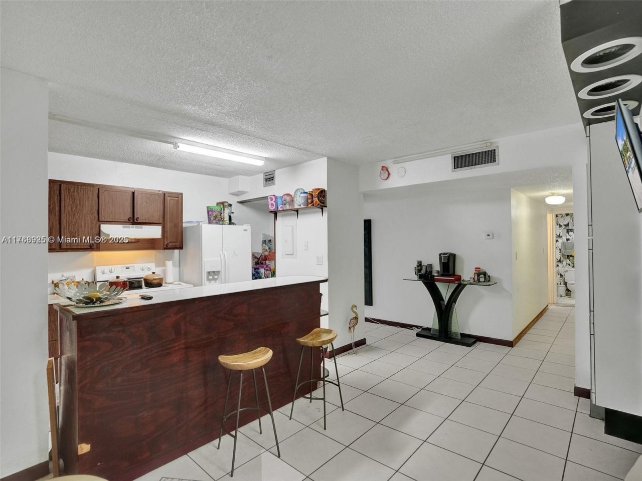 20301 NE 30th Ave, Unit 122-5, Aventura, FL 33180 Photo