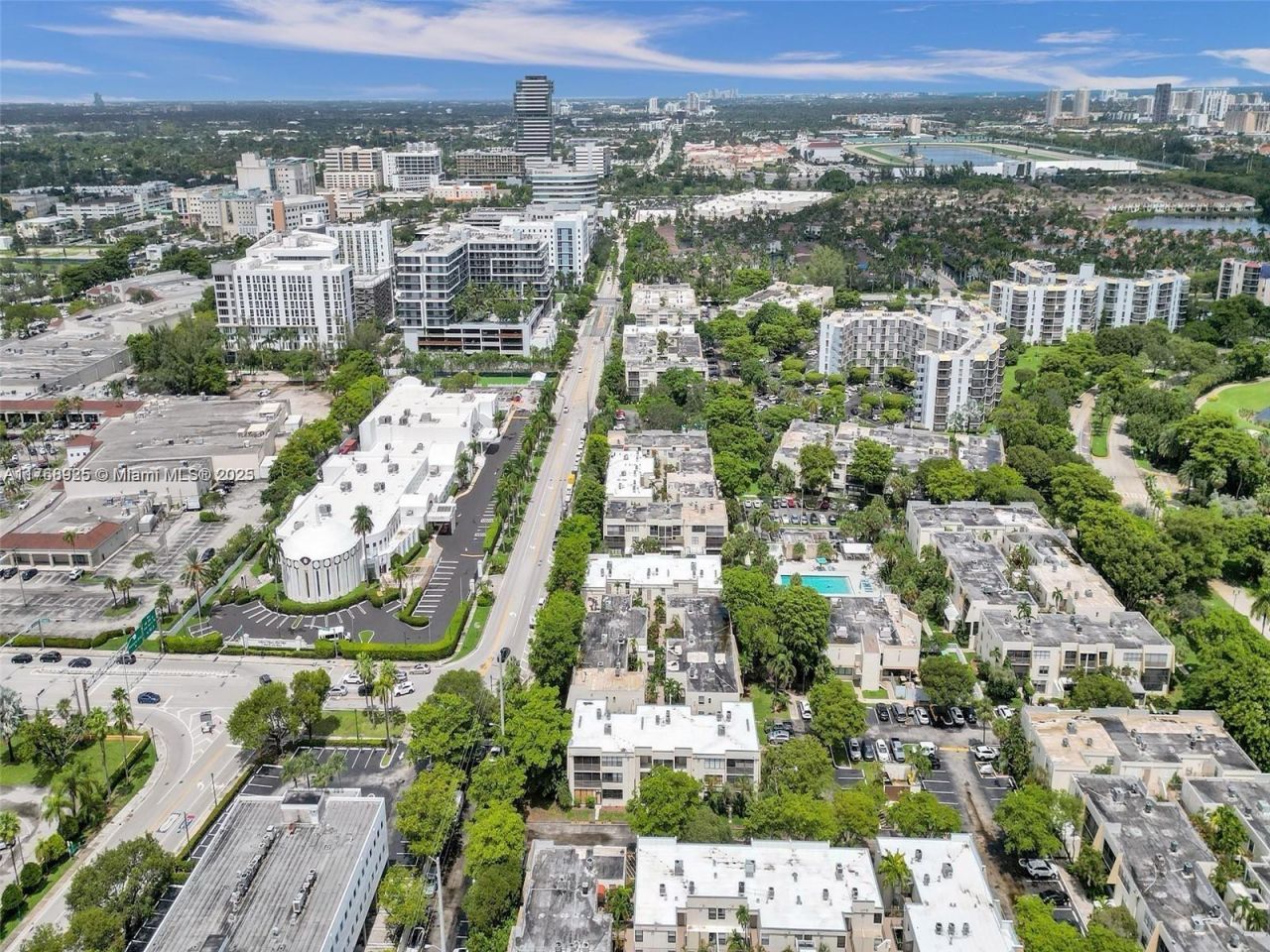 20301 NE 30th Ave, Unit 122-5, Aventura, FL 33180 Photo