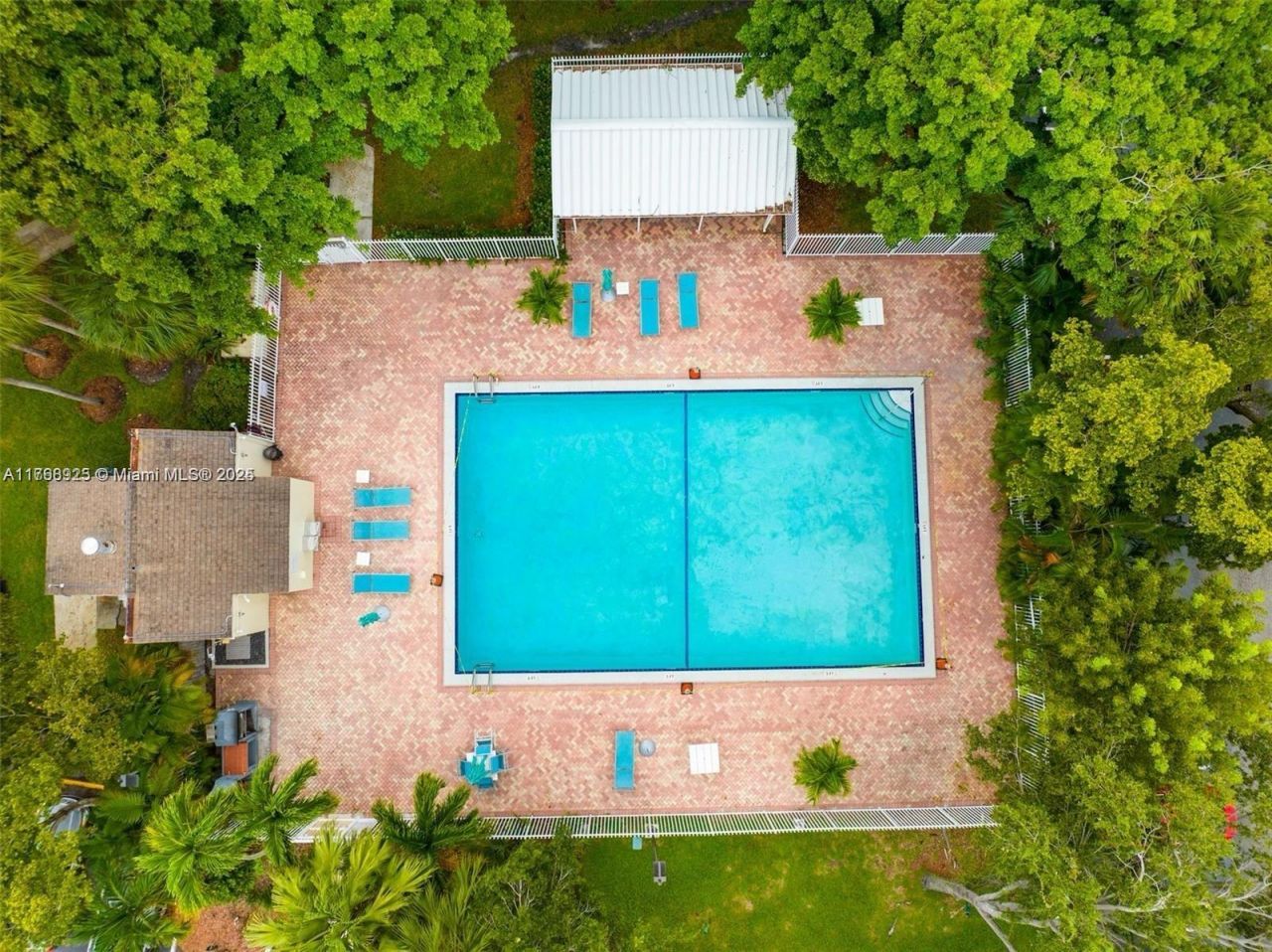 20301 NE 30th Ave, Unit 122-5, Aventura, FL 33180 Photo