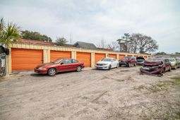 710 Sandy Ln. photo 4