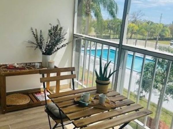 1101 Hillcrest Ct, Unit 306, Hollywood, FL 33021