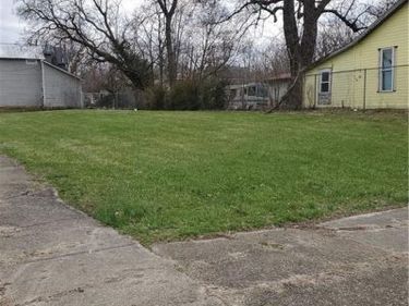 453 E Pleasant Street, Springfield, OH 45505