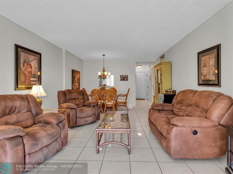 1001 NE 14th Avenue, Unit 303, Hallandale Beach, FL 33009 Photo