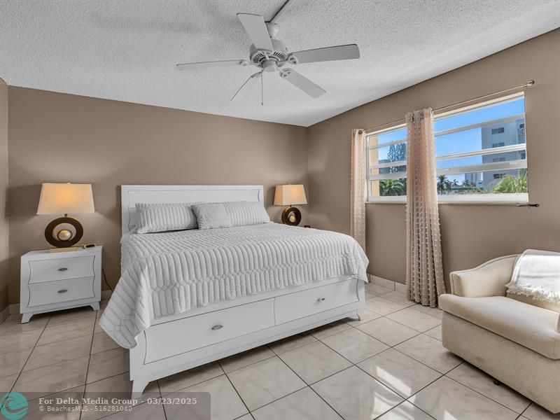 1001 NE 14th Avenue, Unit 303, Hallandale Beach, FL 33009 Photo