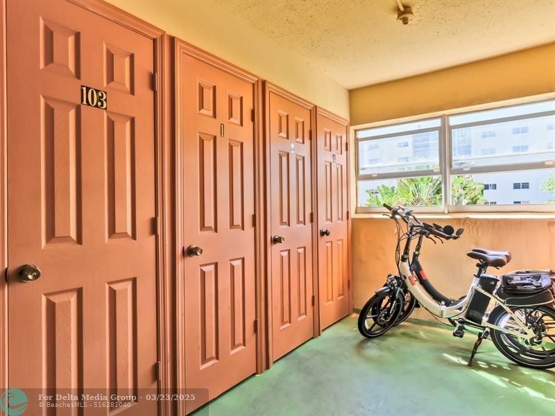 1001 NE 14th Avenue, Unit 303, Hallandale Beach, FL 33009 Photo