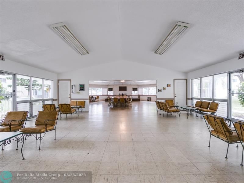 1001 NE 14th Avenue, Unit 303, Hallandale Beach, FL 33009 Photo