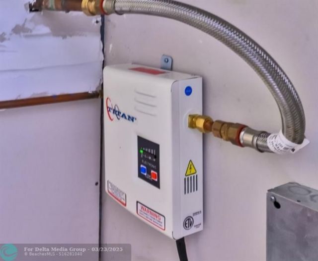 1001 NE 14th Avenue, Unit 303, Hallandale Beach, FL 33009 Photo