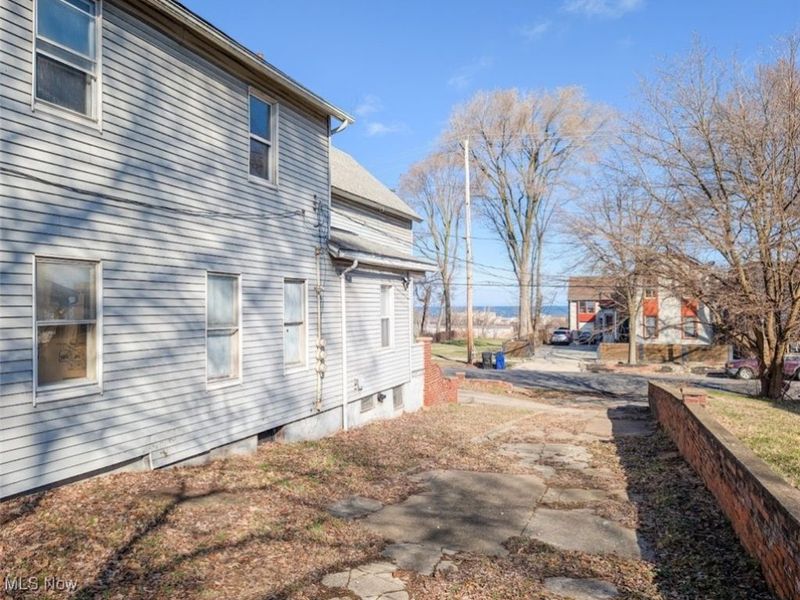 5007 Herman Avenue, Cleveland, OH 44102 Photo 2