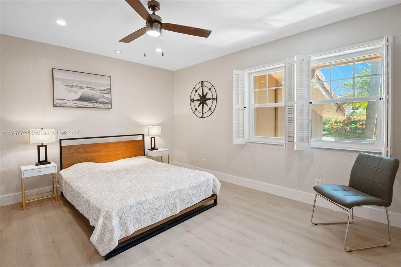 2725 NE 21st Ave, Fort Lauderdale, FL 33306 Photo