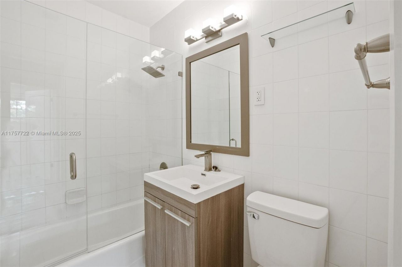 2725 NE 21st Ave, Fort Lauderdale, FL 33306 Photo