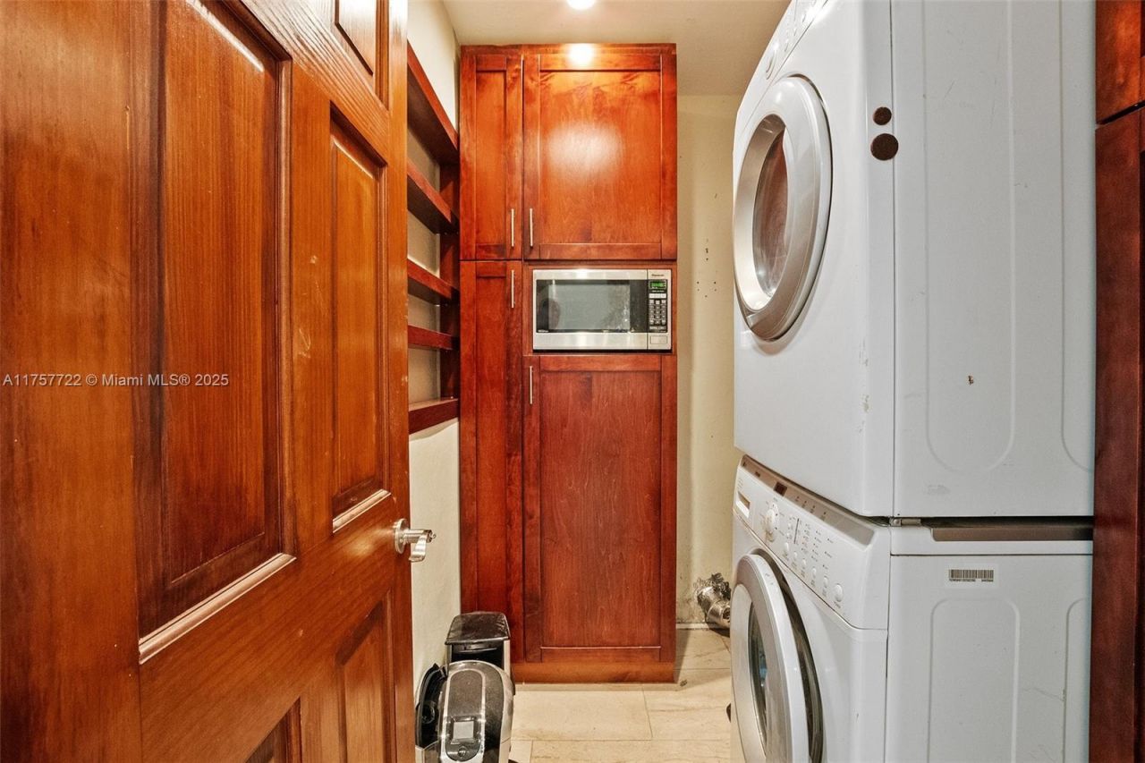 2725 NE 21st Ave, Fort Lauderdale, FL 33306 Photo