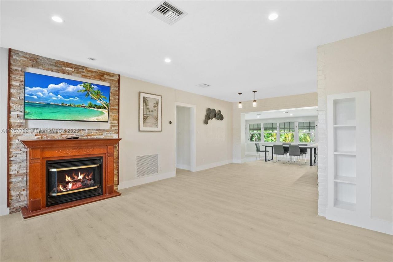 2725 NE 21st Ave, Fort Lauderdale, FL 33306 Photo