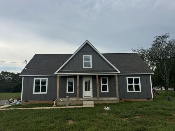 2105 Laws Hill Cr, Lewisburg, TN 37091