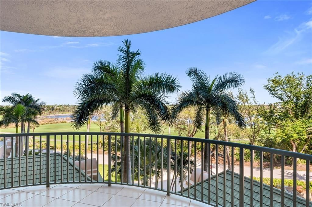 4811 Island Pond Ct, Unit 402, Bonita Springs, FL 34134 Photo