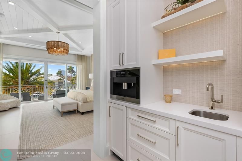 2520 Del Lago Dr, Fort Lauderdale, FL 33316 Photo