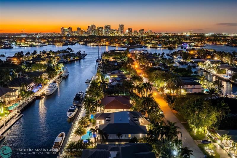 2520 Del Lago Dr, Fort Lauderdale, FL 33316 Photo